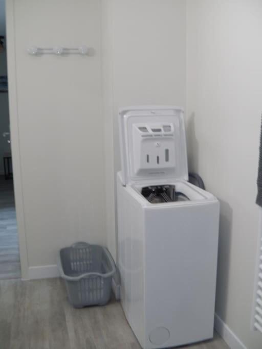 Meuble 2/4 Personnes Villa Noaillac ภายนอก รูปภาพ