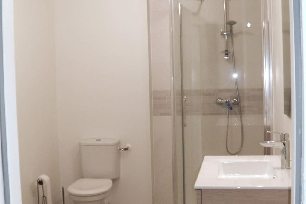 Meuble 2/4 Personnes Villa Noaillac ภายนอก รูปภาพ